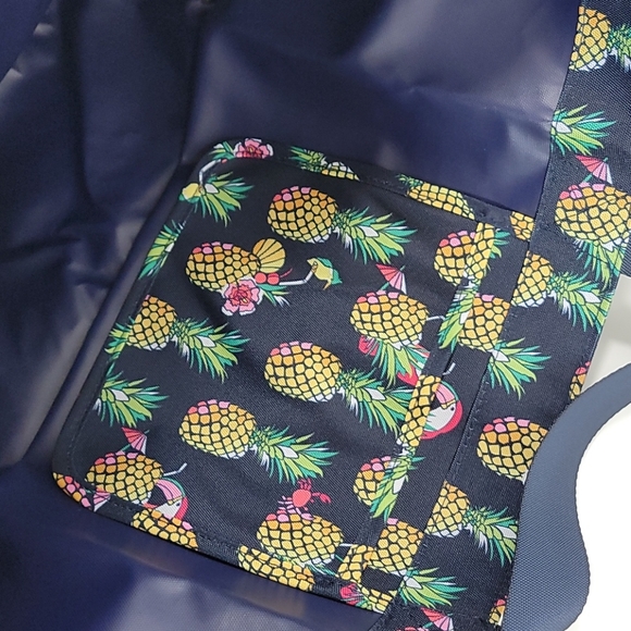 Vera Bradley  Lighten Up Large Family Tote Toucan - Picture 3 of 4